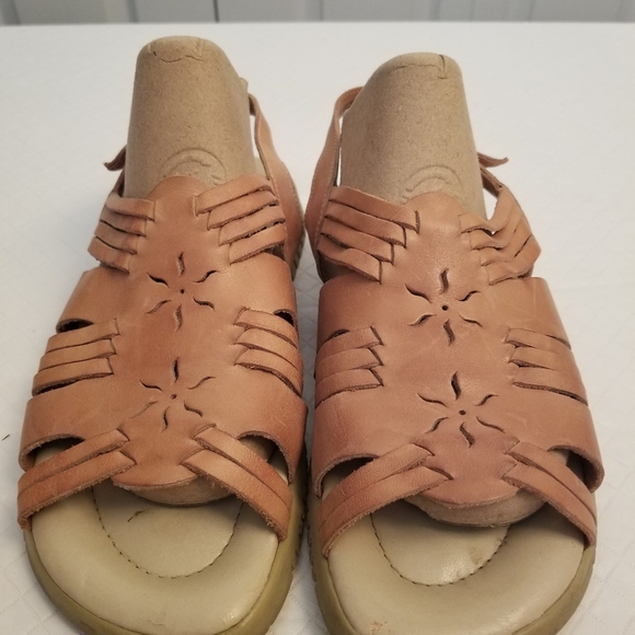 Soft Spots 100% Leather Sandals Size 7W Tan See Photos - Picture 4 of 9